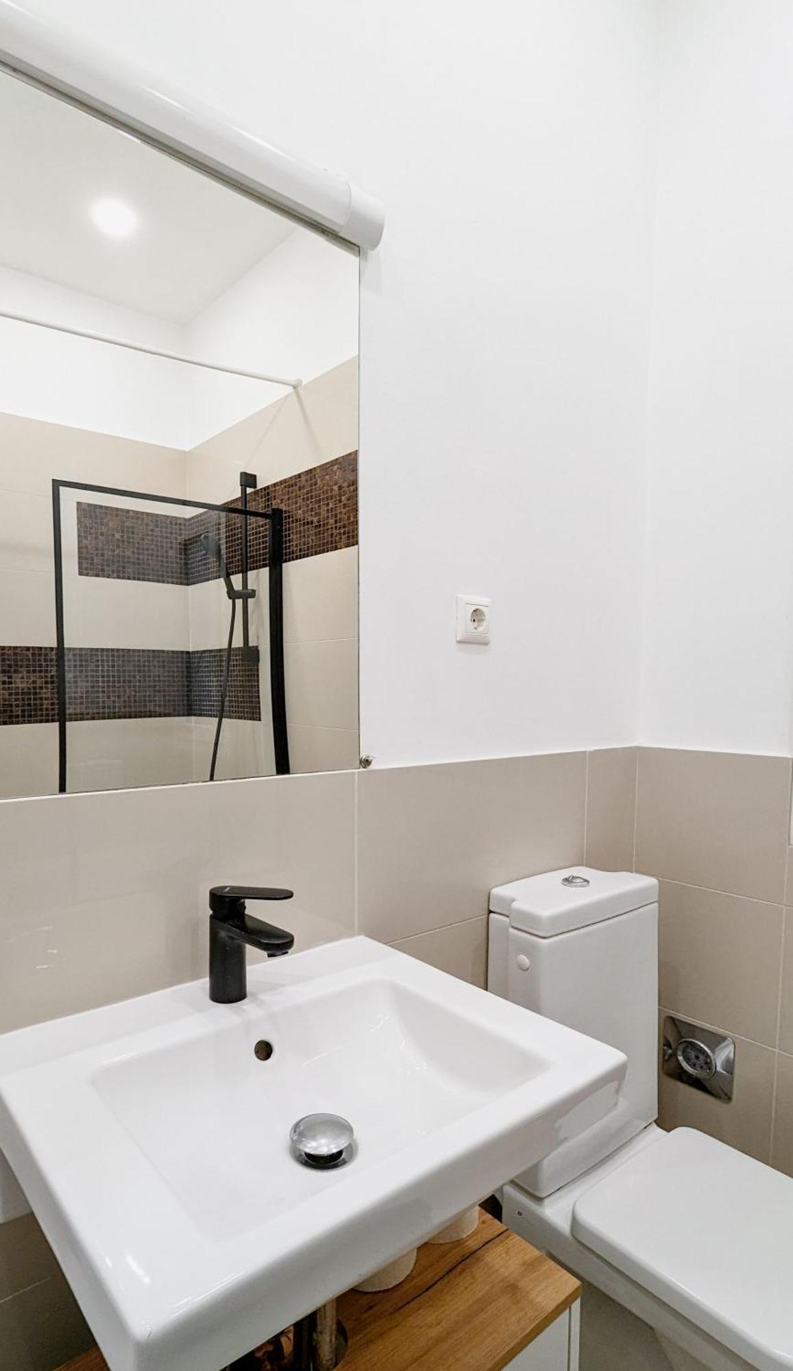 Pedestrian Apartment, The Location Apartment