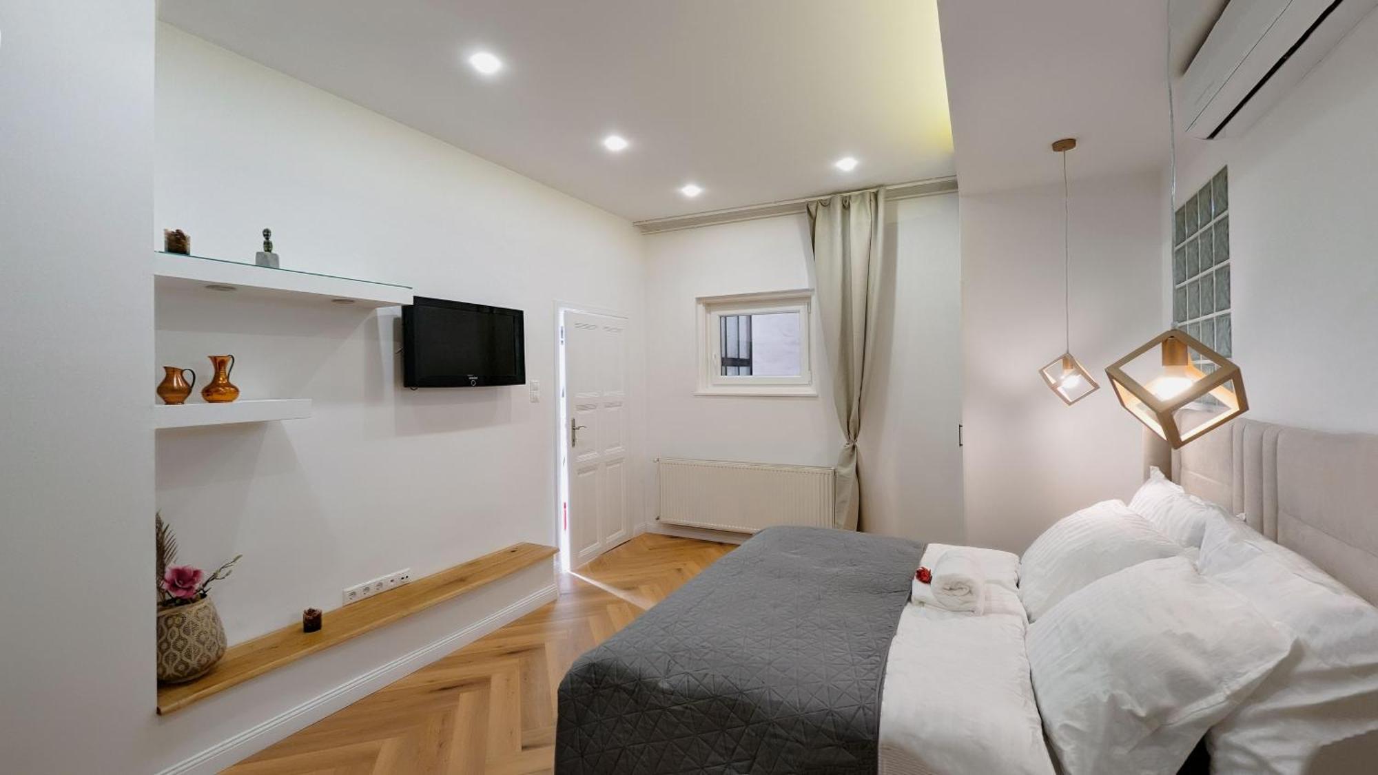 Apartment Pedestrian Apartment, The Location Budapest