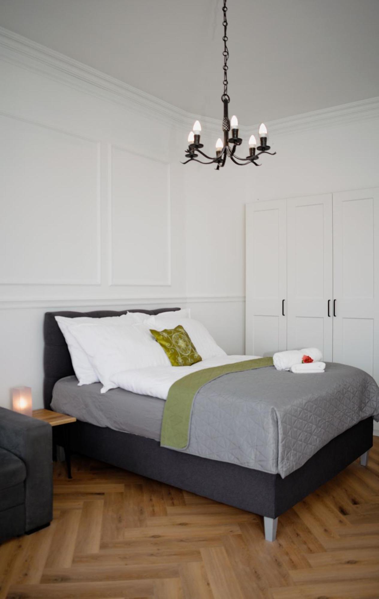 Pedestrian Apartment, The Location Apartment Budapest